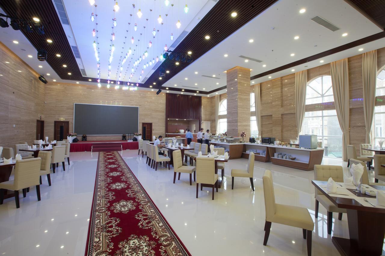 Khanh Linh Hotel Pleiku Exteriör bild