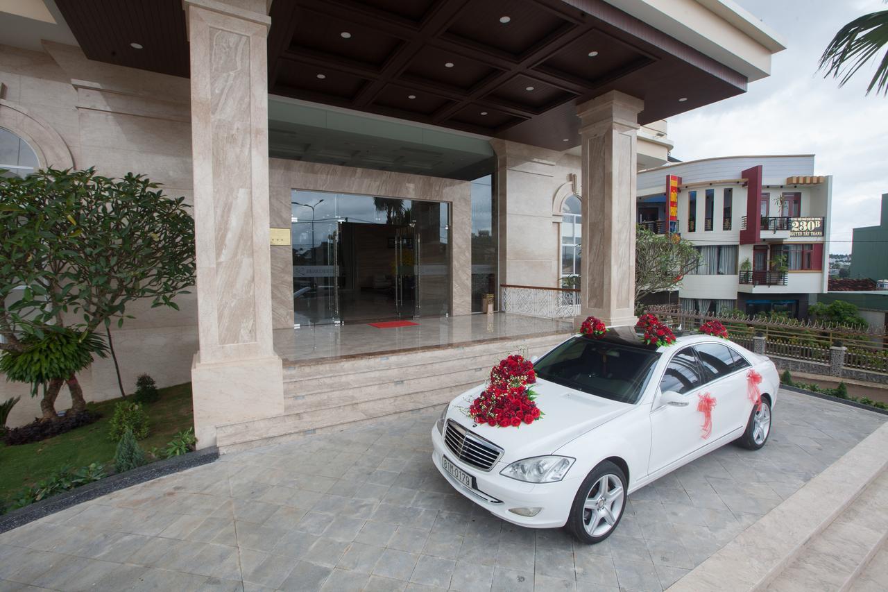 Khanh Linh Hotel Pleiku Exteriör bild