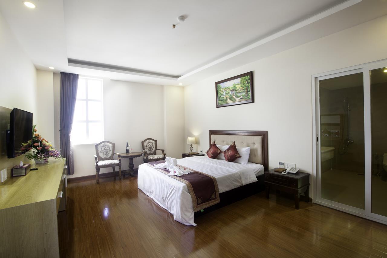Khanh Linh Hotel Pleiku Exteriör bild