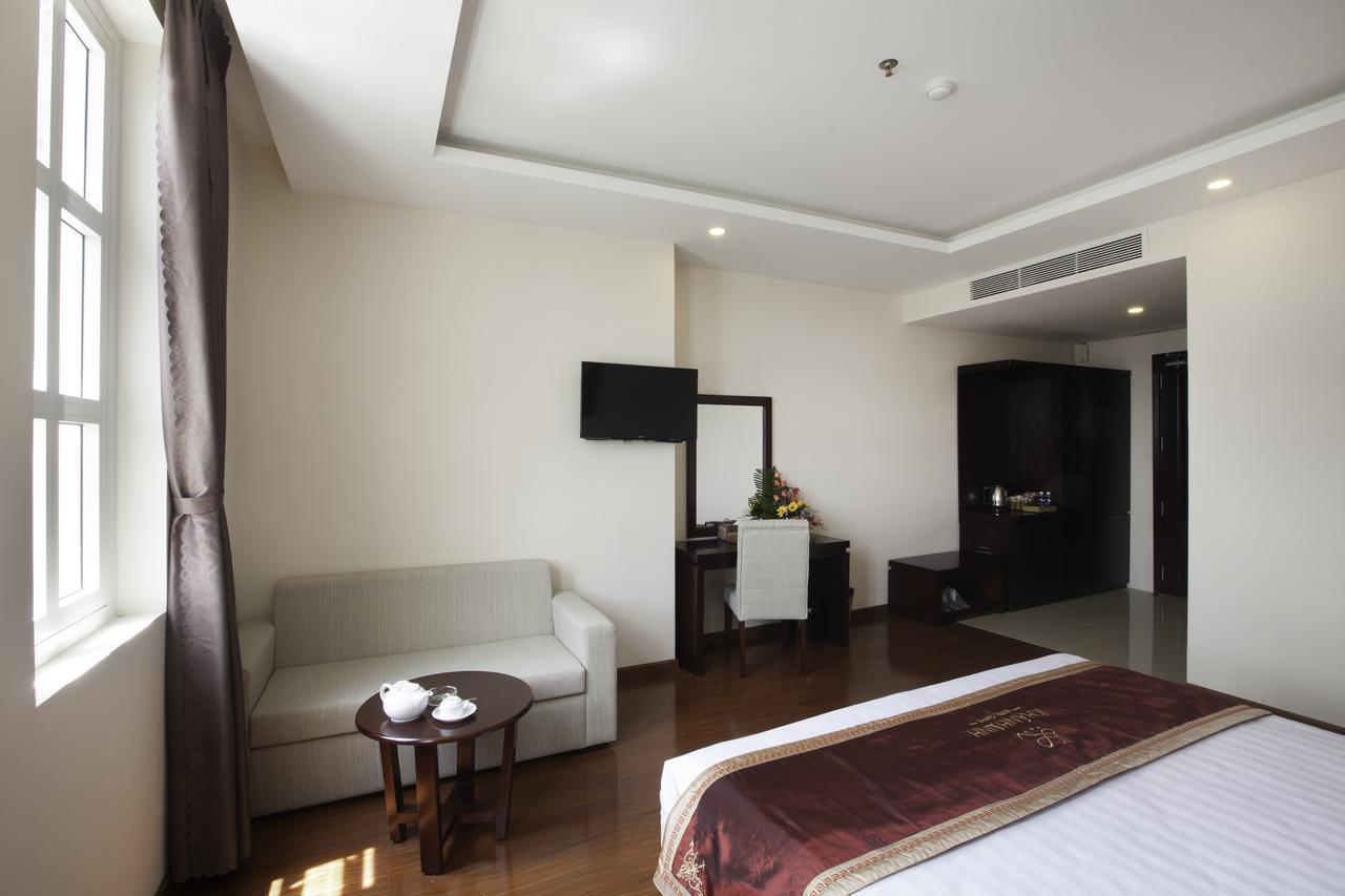 Khanh Linh Hotel Pleiku Exteriör bild
